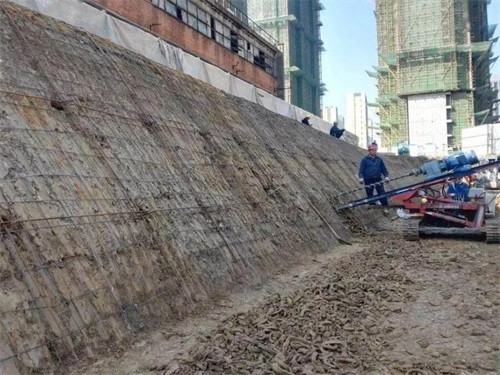 颍泉建筑边坡支护